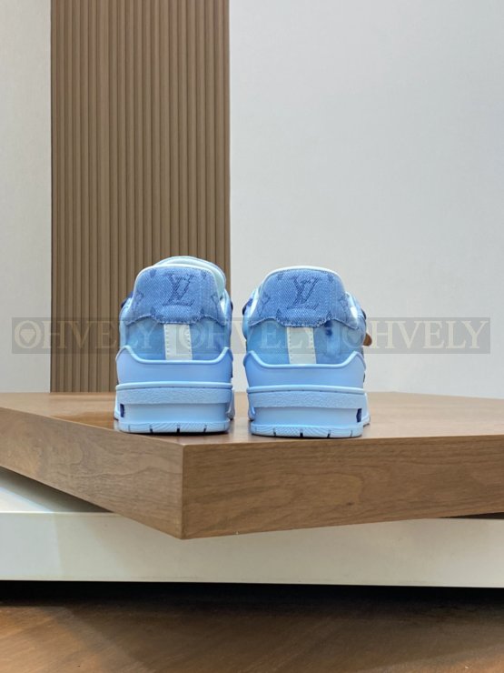 루이비통 트레이너 스니커즈 블루