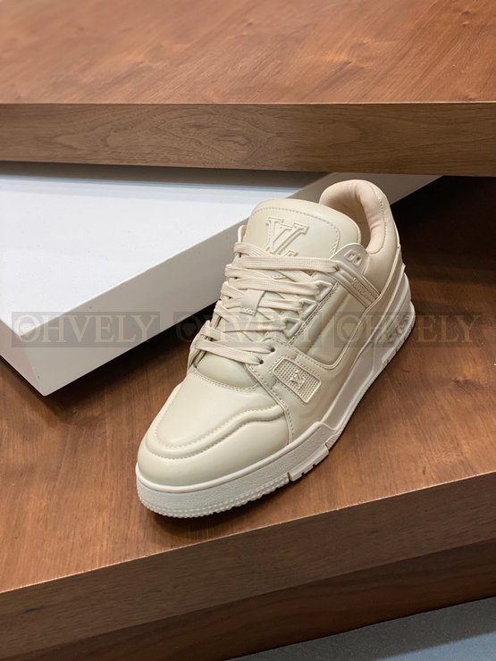 루이비통 트레이너 스니커즈