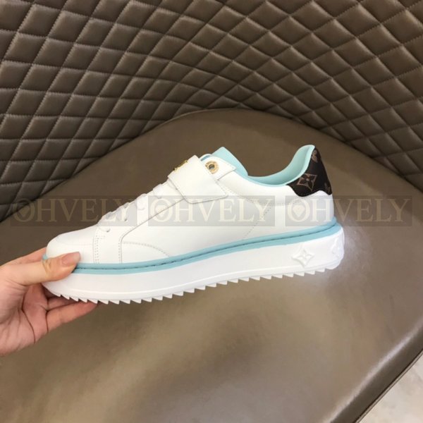 루이비통 타임 아웃 스니커즈 화이트 블루