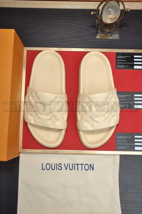 루이비통 워터프론트 뮬 슬리퍼