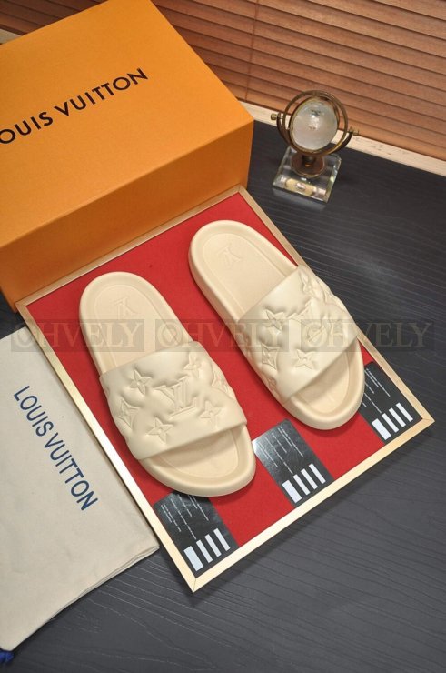 루이비통 워터프론트 뮬 슬리퍼