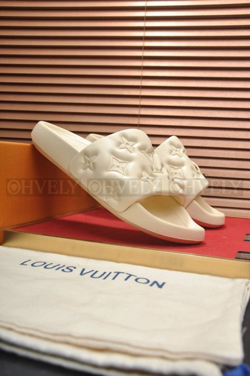 루이비통 워터프론트 뮬 슬리퍼