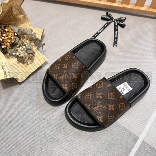 루이비통 워터프론트 뮬