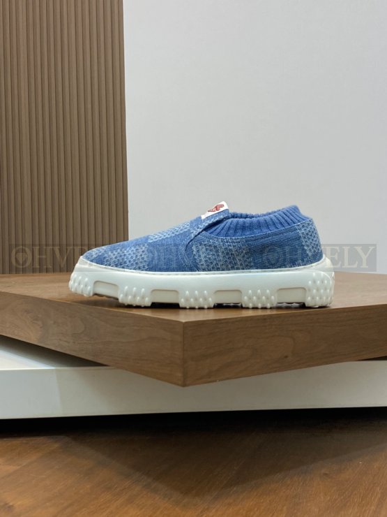 루이비통 스페이스 랜더 슬립온 블루