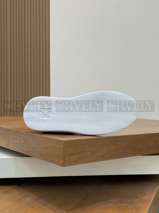 루이비통 비버리 힐스 스니커즈