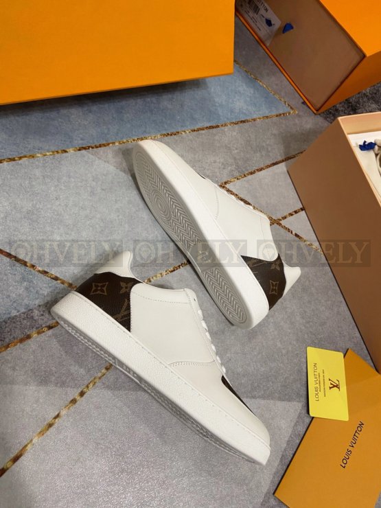 루이비통 리볼리 스니커즈