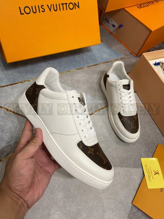 루이비통 리볼리 스니커즈