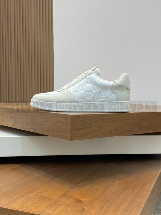 루이비통 리볼리 스니커즈