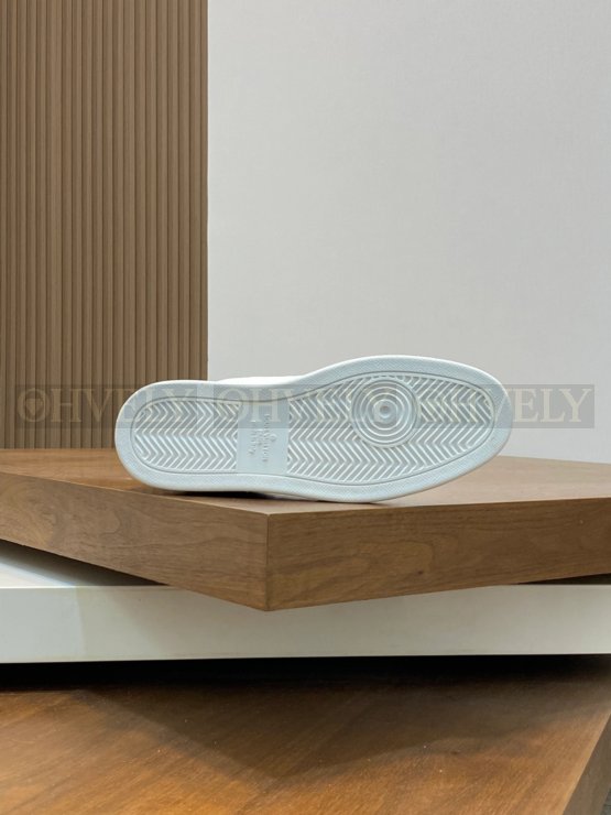 루이비통 리볼리 스니커즈