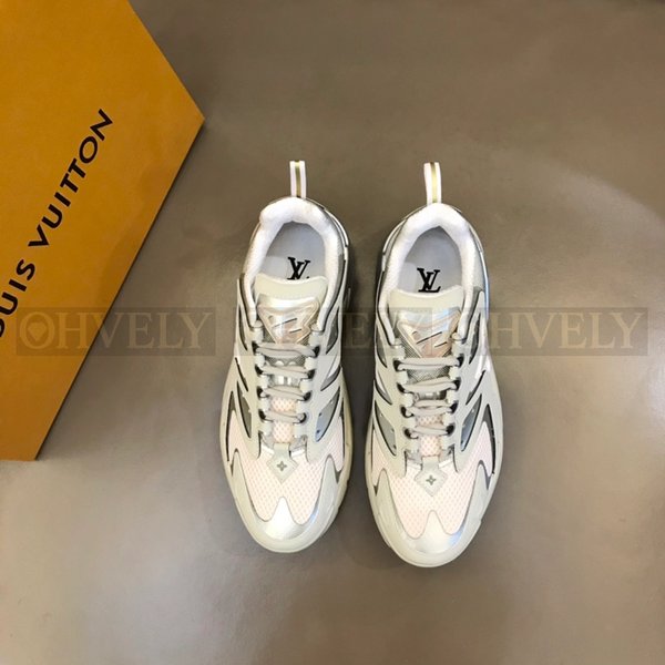 루이비통 러너 태틱 스니커즈