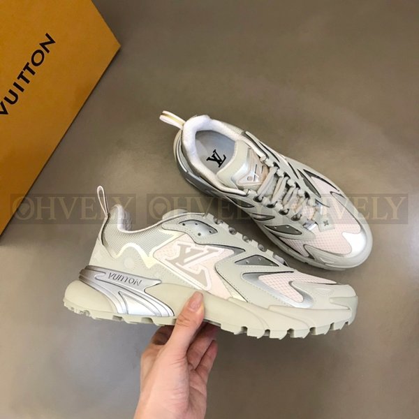 루이비통 러너 태틱 스니커즈