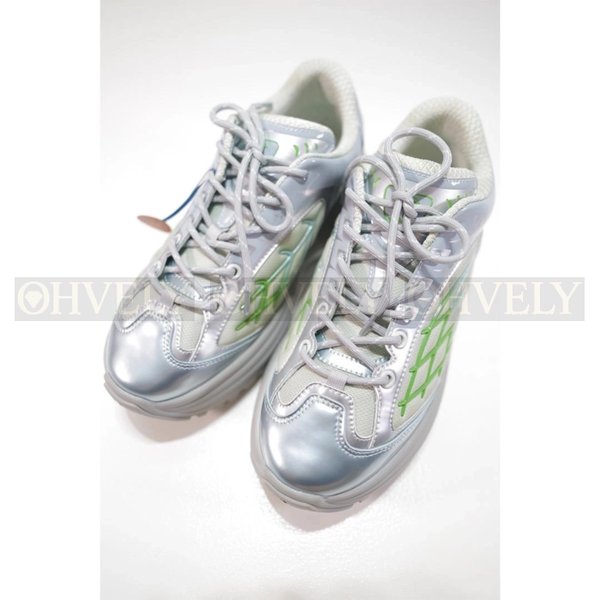 루이비통 디스커버리 레이스 업 그린 스니커즈