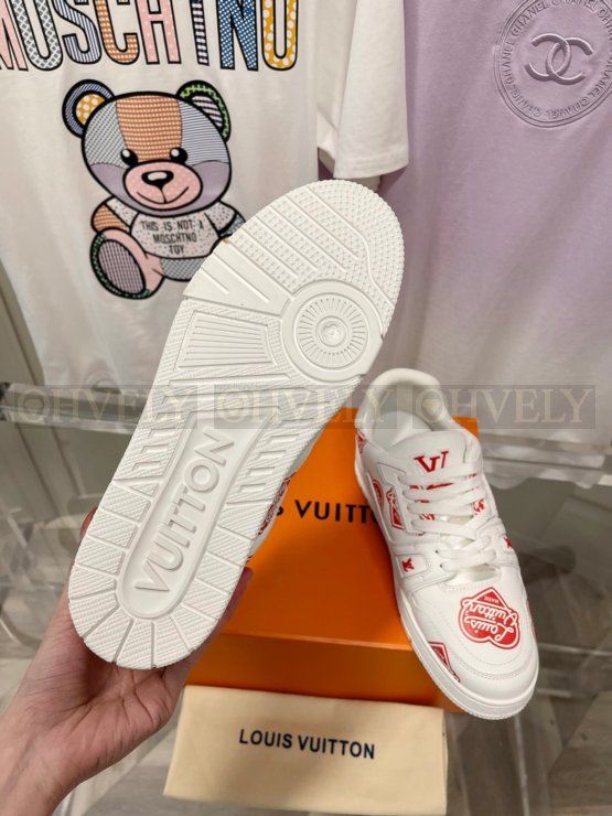 루이비통 니고 LV 트레이너 스니커즈 레드