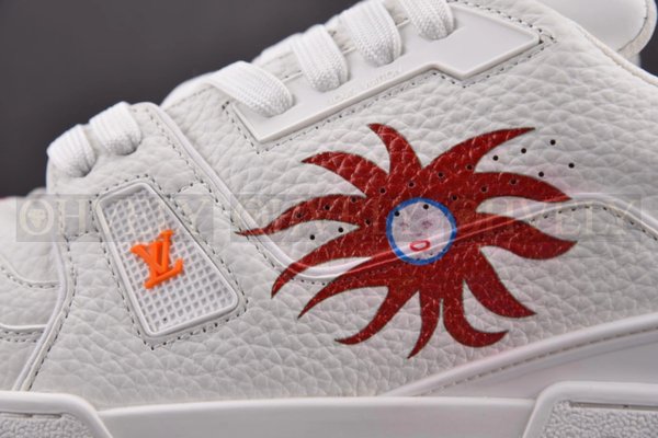 루이비통 x 야요이 쿠사마 LV 트레이너 스니커즈 화이트