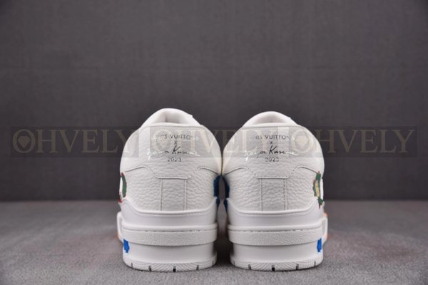 루이비통 x 야요이 쿠사마 LV 트레이너 스니커즈 화이트