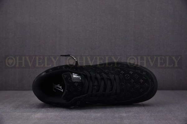 루이비통 x 나이키 에어포스1 버질아블로 스웨이드 블랙