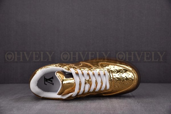 루이비통 x 나이키 에어포스1 버질아블로 멧 골드
