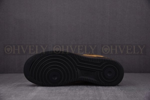 루이비통 x 나이키 에어포스1 버질아블로 멧 골드