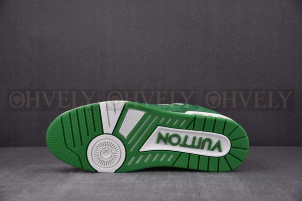 루이비통 LV 트레이너 스니커즈 모노그램