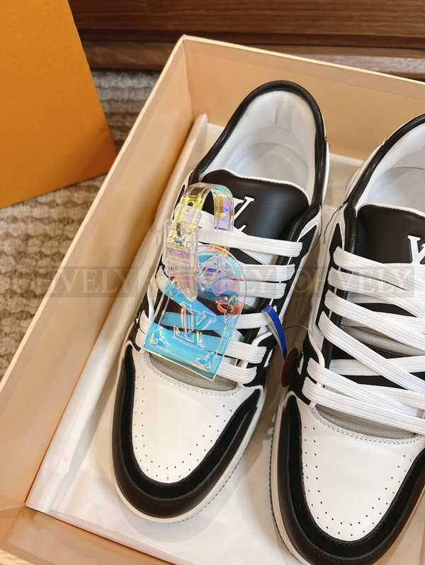 루이비통 LV 트레이너 스니커즈