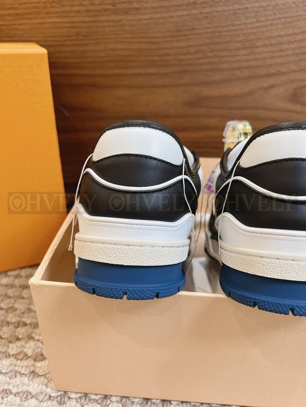 루이비통 LV 트레이너 스니커즈