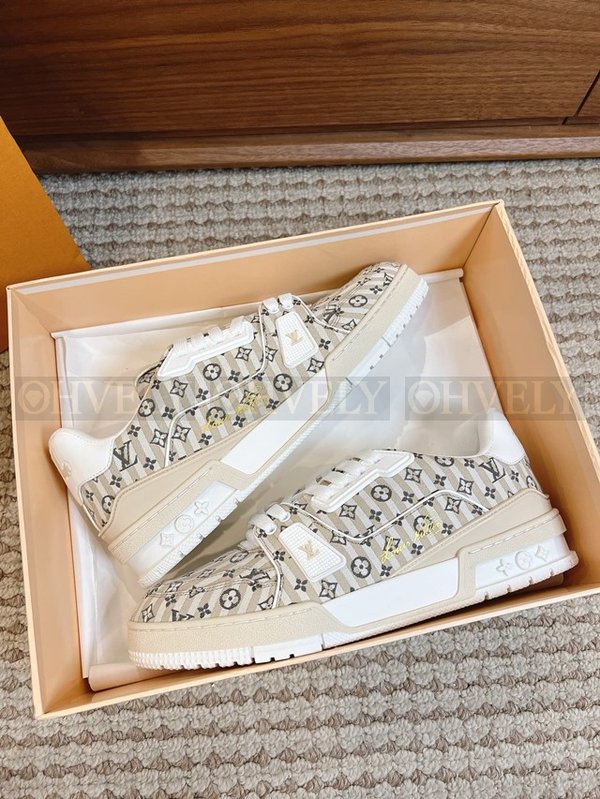 루이비통 LV 트레이너 스니커즈