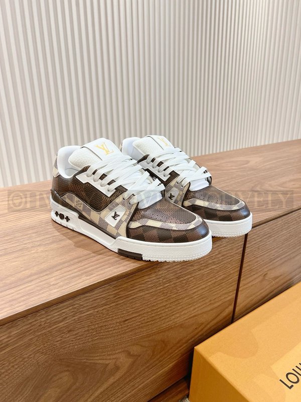 루이비통 LV 트레이너 스니커즈