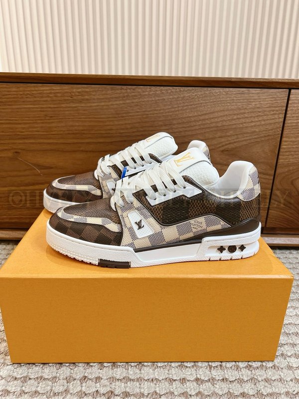 루이비통 LV 트레이너 스니커즈