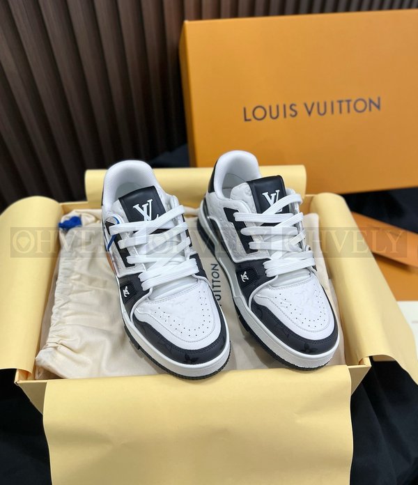 루이비통 LV 트레이너 스니커즈