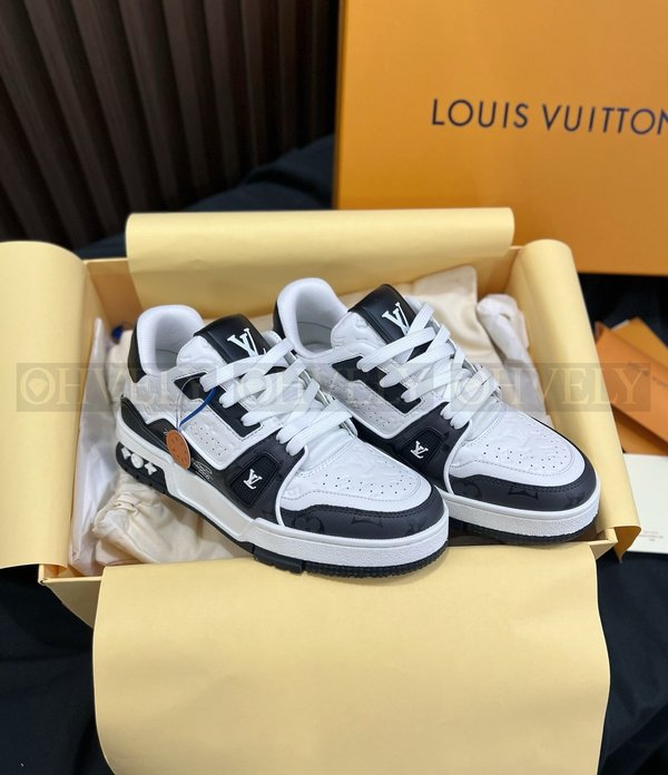루이비통 LV 트레이너 스니커즈