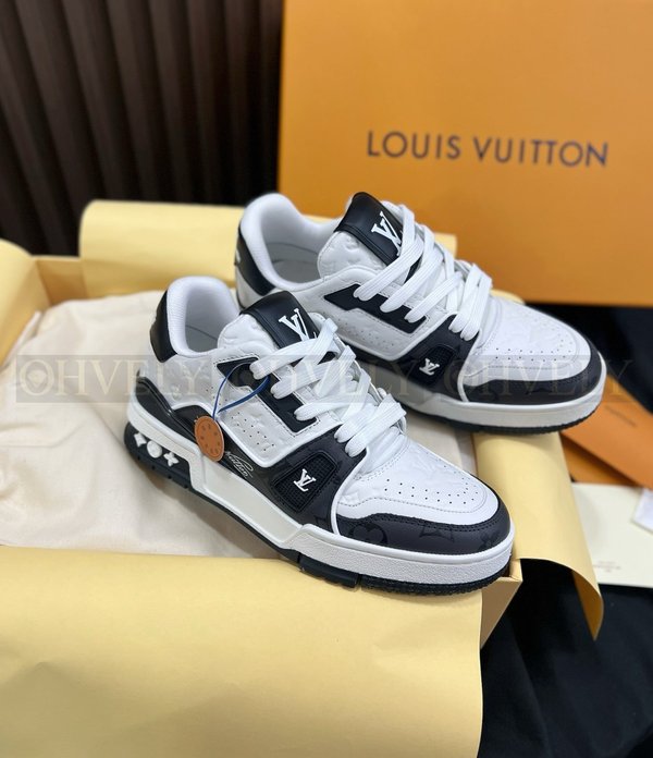 루이비통 LV 트레이너 스니커즈