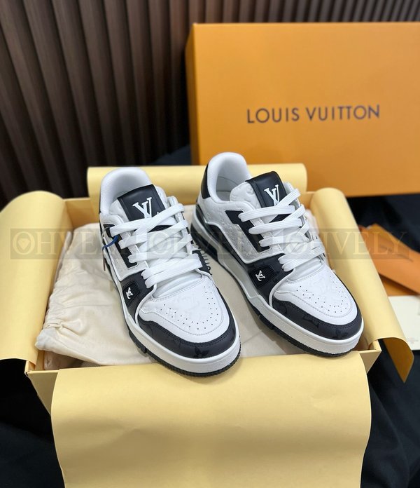 루이비통 LV 트레이너 스니커즈