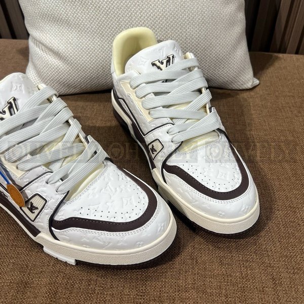 루이비통 LV 트레이너 스니커즈