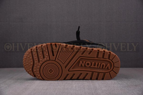 루이비통 LV 트레이너 맥시 스니커즈 스웨이드