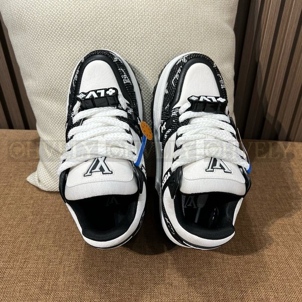 루이비통 LV 트레이너 맥시 스니커즈 모노그램