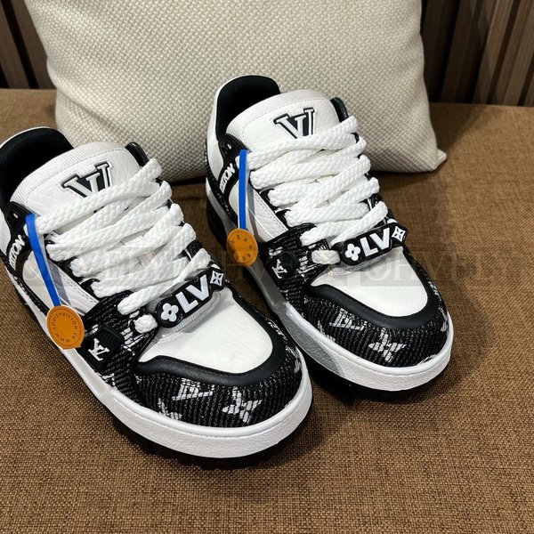 루이비통 LV 트레이너 맥시 스니커즈 모노그램