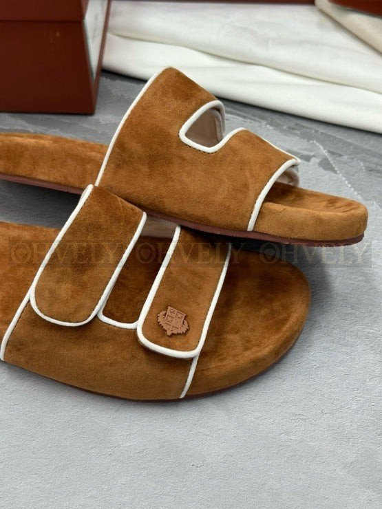 로로피아나 와이키키 슬립온 브라운