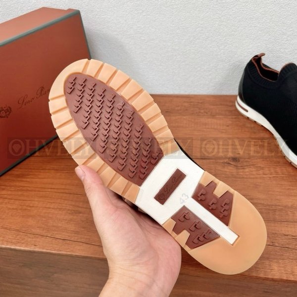 로로피아나 360LP 플렉시 스니커즈 블랙