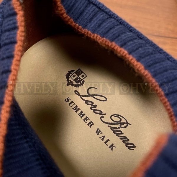 로로피아나 360LP 플렉시 스니커즈 네이비