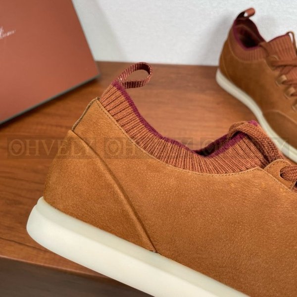 로로피아나 소호 워크 스니커즈 아를 워커