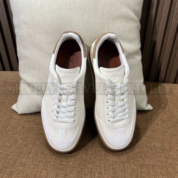 로로피아나 테니스 워크 슈즈 화이트