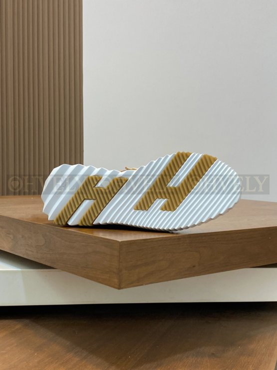 에르메스 인크리스 스니커즈 브라운