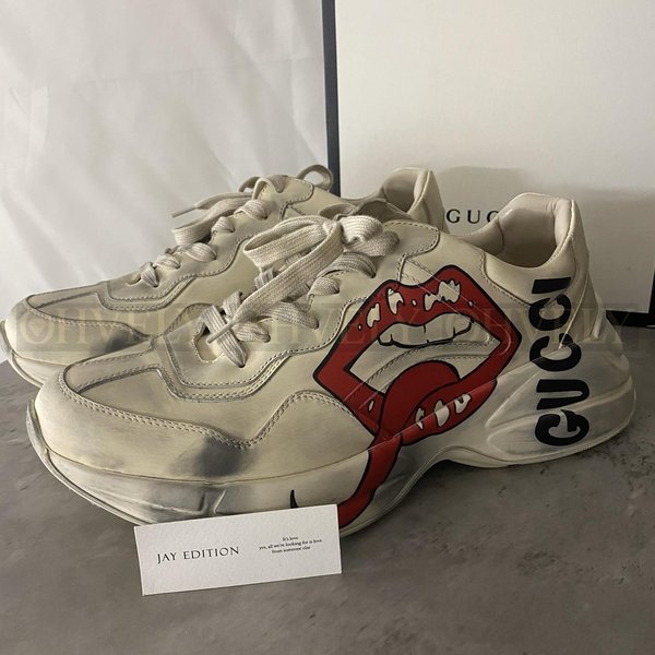 구찌 라이톤 입술