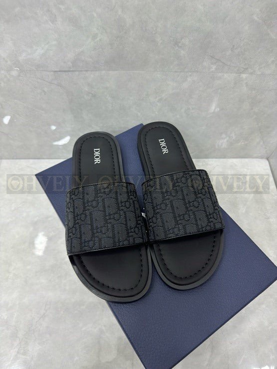 디올 오블리크 슬리퍼