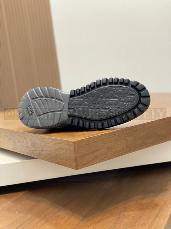 디올 컴뱃 더비 슈즈 카키