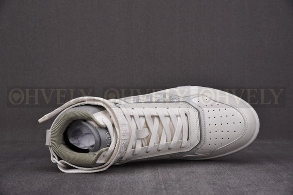 디올 B27 미드탑 스니커즈