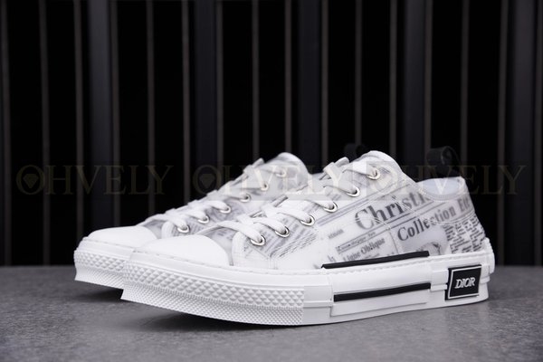 디올 x 다니엘 아샴 B23 로우탑 스니커즈 화이트 캔버스 뉴스프린트