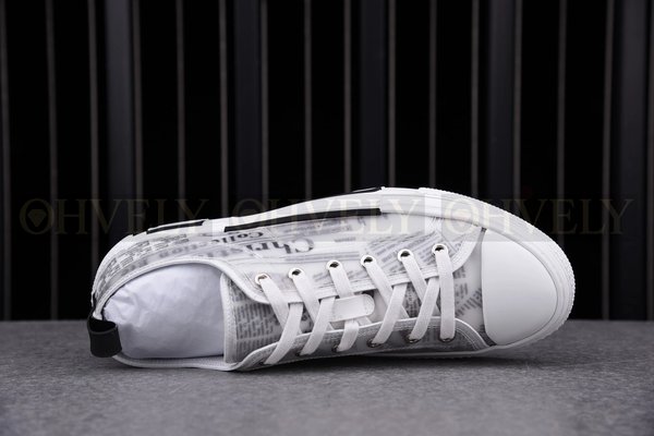 디올 x 다니엘 아샴 B23 로우탑 스니커즈 화이트 캔버스 뉴스프린트