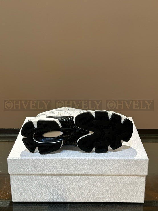 디올 크로노 스니커즈 메쉬