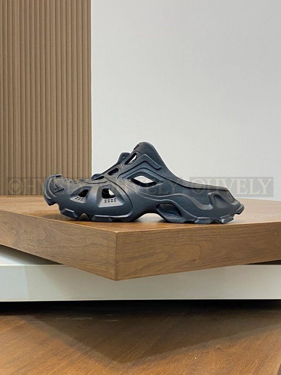 발렌시아가 HD 뮬 블랙